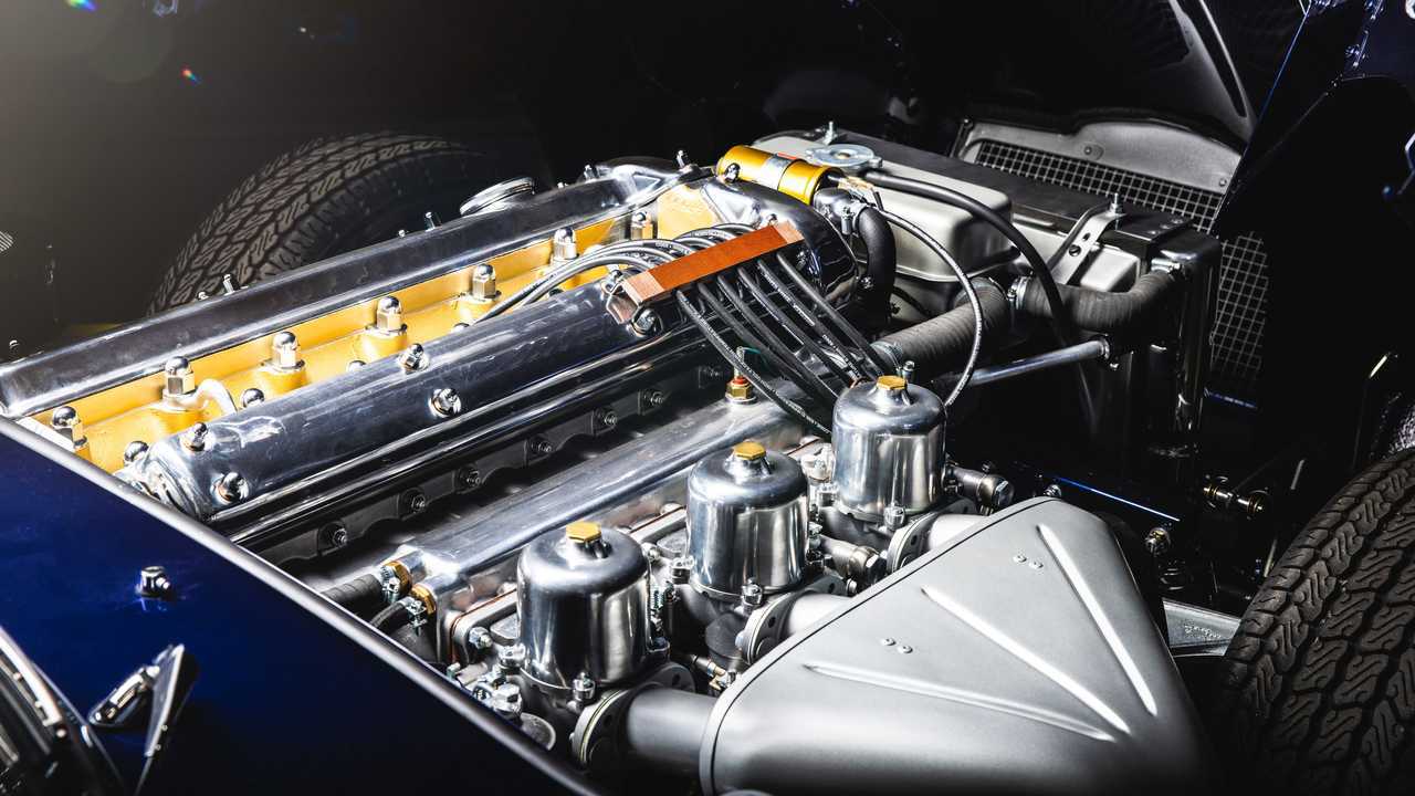 Jaguar Classic Jaguar E-Type Roadster restomod