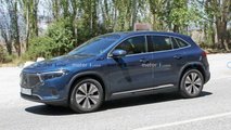 Mercedes EQA restyling, le prime foto spia