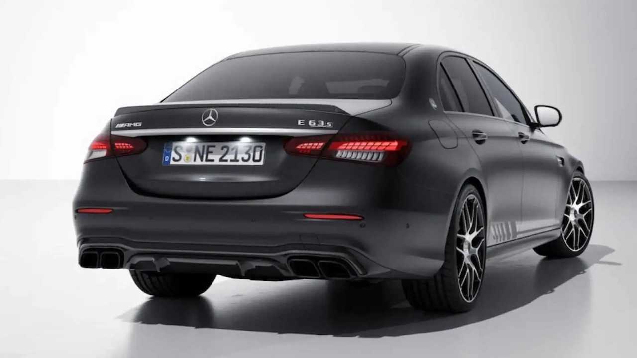 Watch Mercedes-AMG E63 S With 732 HP Eat The Autobahn For Breakfast