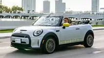 Mini Cooper SE conversível - protótipo