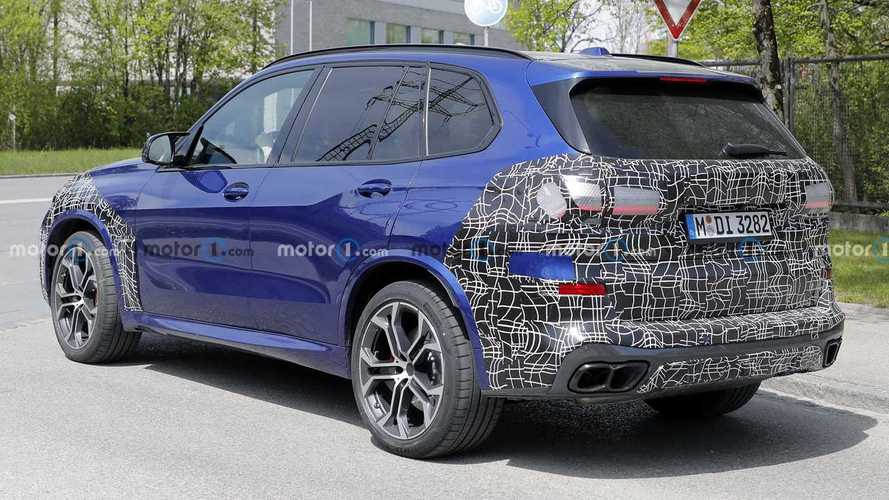 La BMW X5 restyling gira al Nurburgring in attesa del debutto