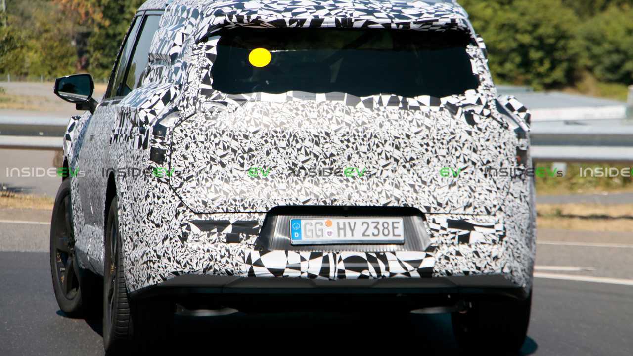 Kia EV9, le nuove foto spia