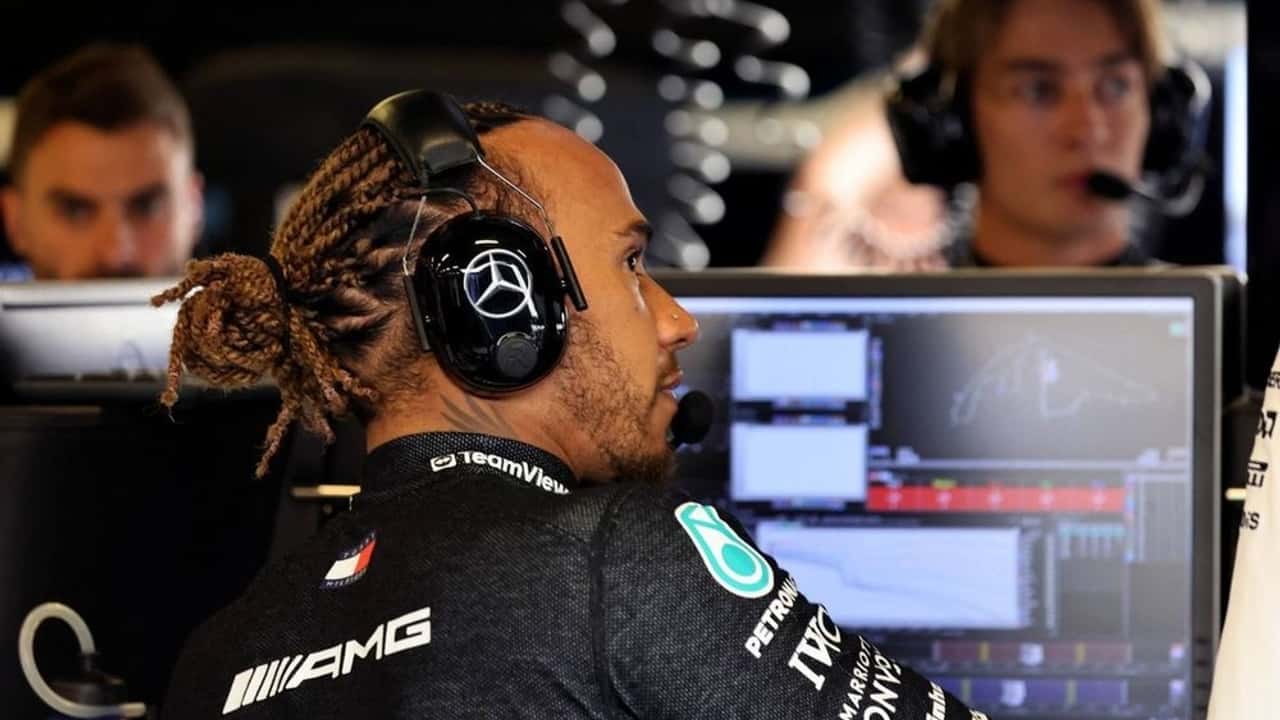 lewis-hamilton-mercedes-amg