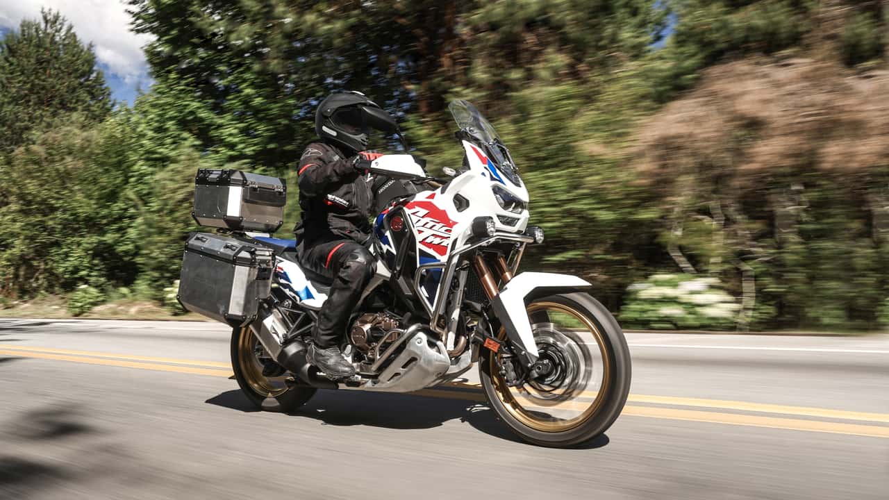 Honda lança a Africa Twin 2026; veja os preços e o que mudou