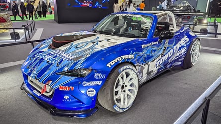 Toyo Tires TCP-Magic Mazda MX-5 (ND) mit 6-Scheiben-Wankelmotor