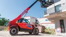 Manitou porta al GIS 2025 le soluzioni elettriche Oxygen