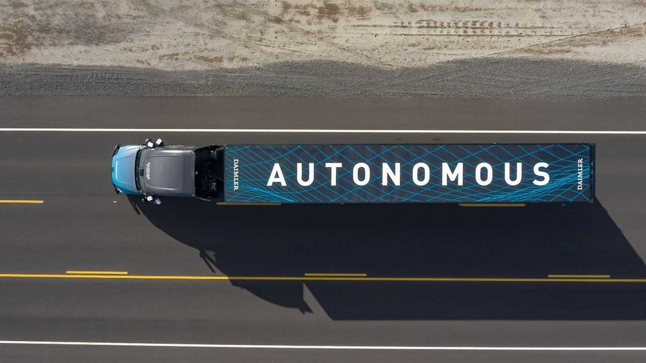 truck-automated-driving-05-w1366xh683-cutout