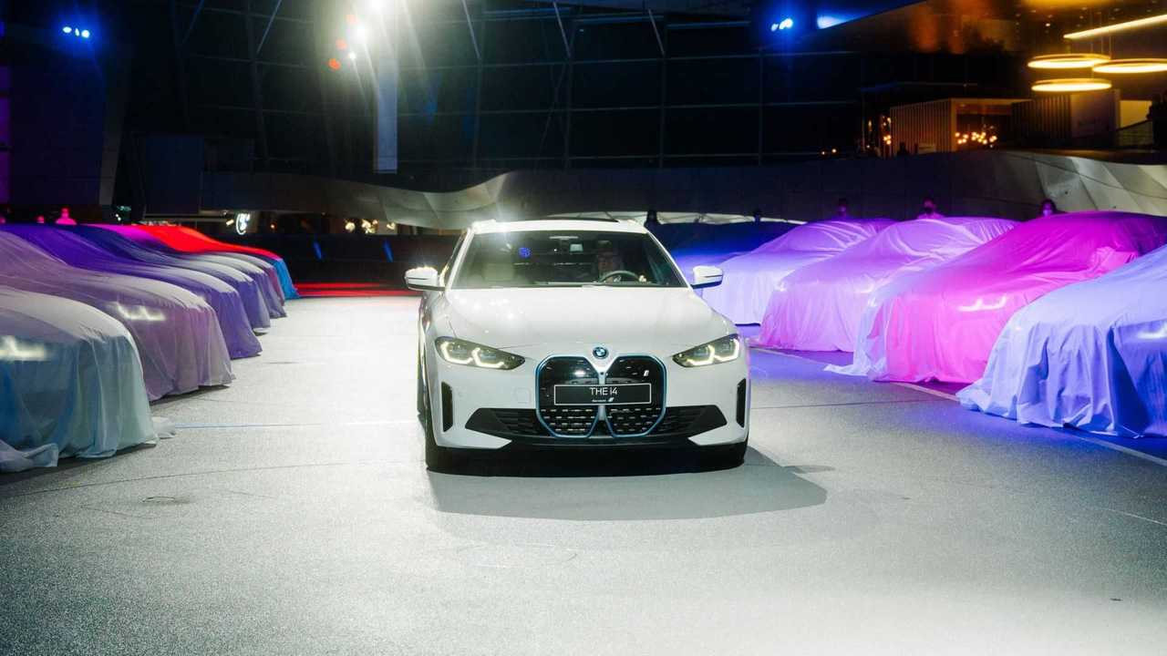 BMW i4 - primeiras entregas
