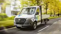 Mercedes-Benz New eSprinter - All'opera autotelaio cabinato con cassone a sponde abbattibili