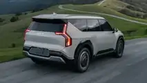 2024 Kia EV9 in US specification exterior rear three-quarter view driving