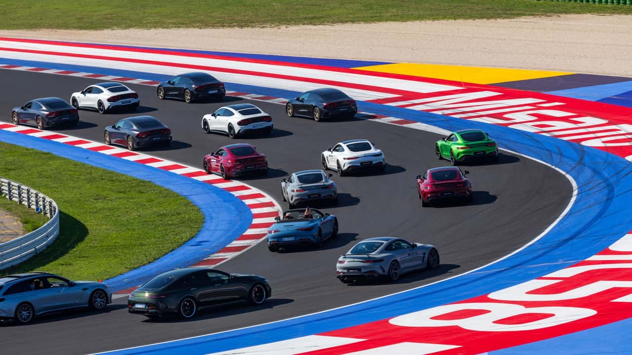 Mercedes-AMG: tutti i clienti in pista… e su sterrato!