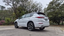 Mitsubishi Outlander Signature PHEV 2027