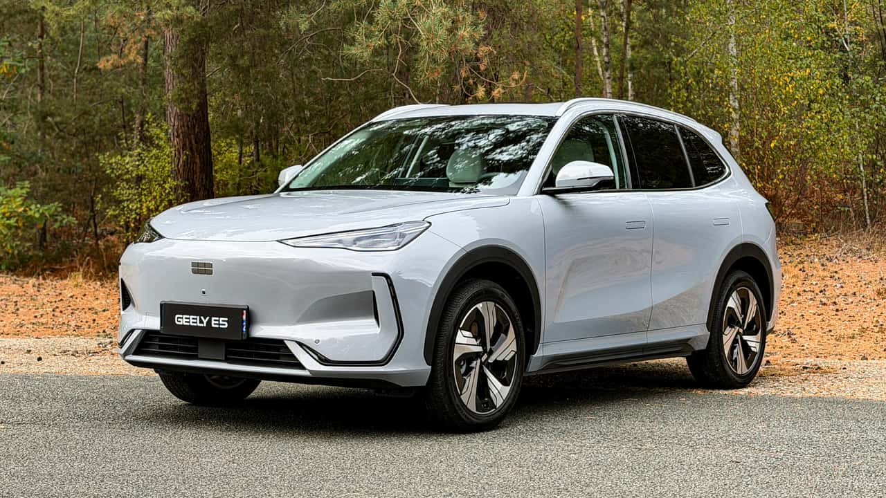 Geely E5