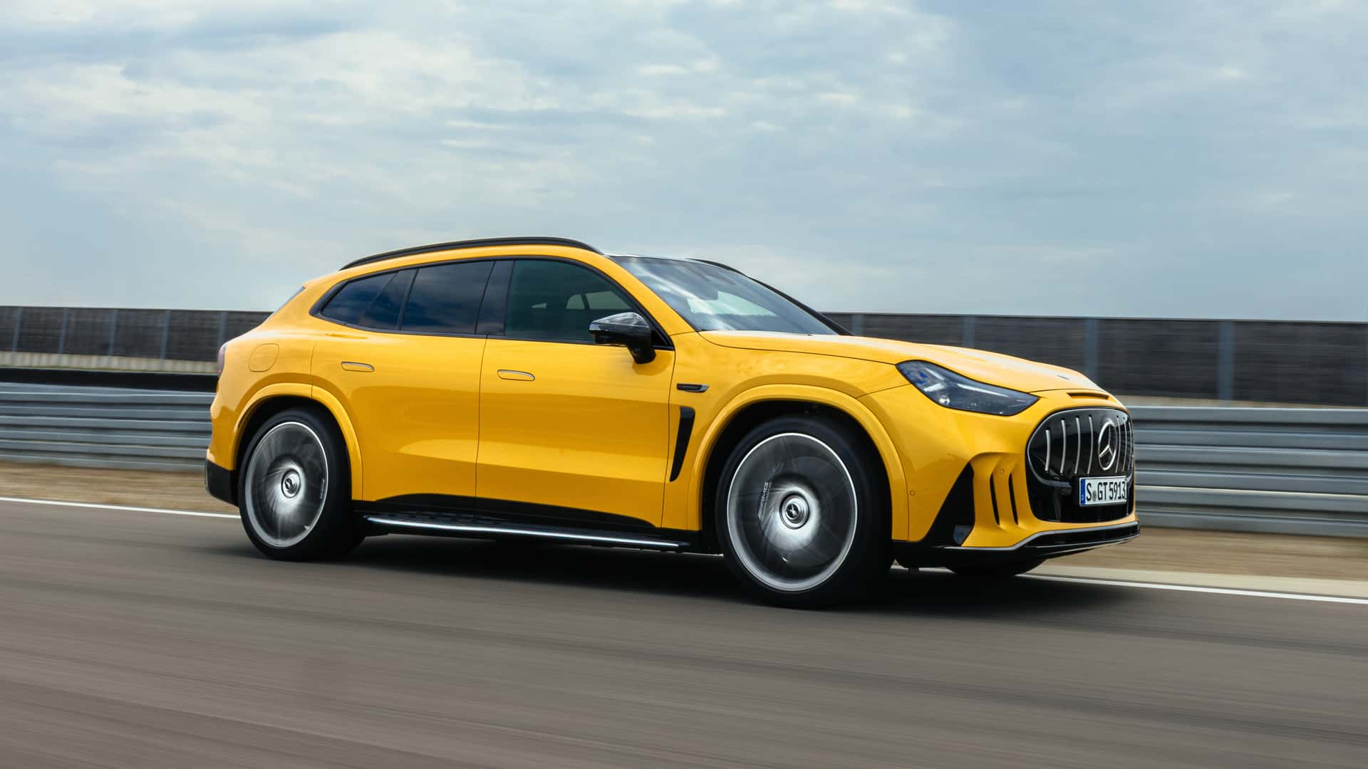 Mercedes-AMG GT SUV, профиль