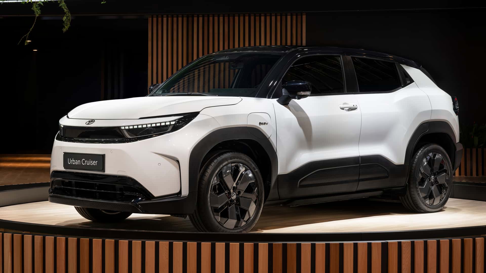 toyota-urban-cruiser-al-salone-di-bruxelles-2025.jpg