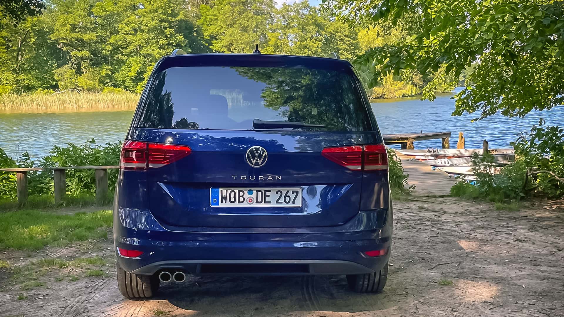 https://cdn.motor1.com/images/mgl/YAgkBy/s1/vw-touran-2.0-tdi-highline-2024-im-test.jpg