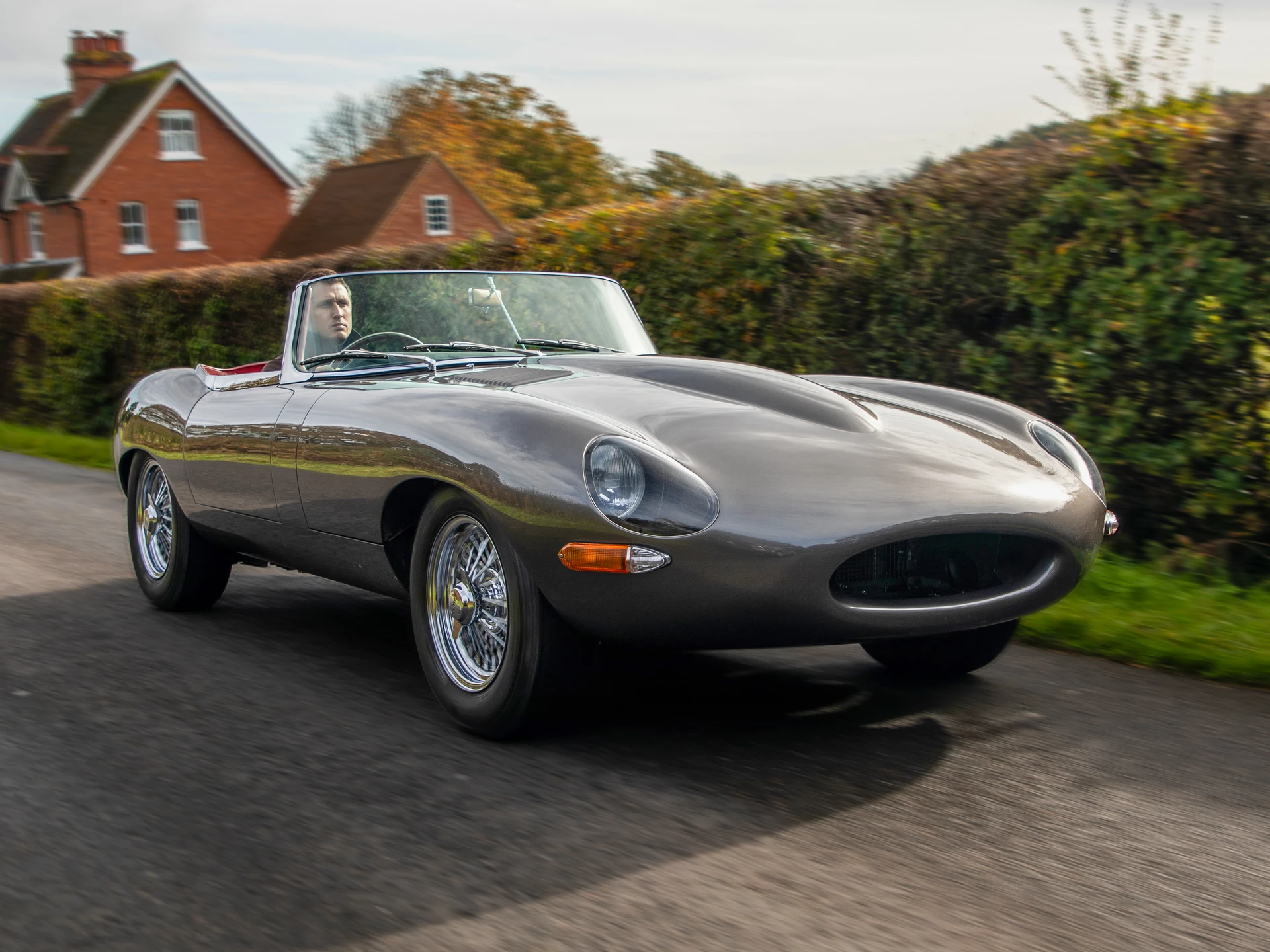 Jaguar E-Type gets modern muscle and glamour in epic 3,500