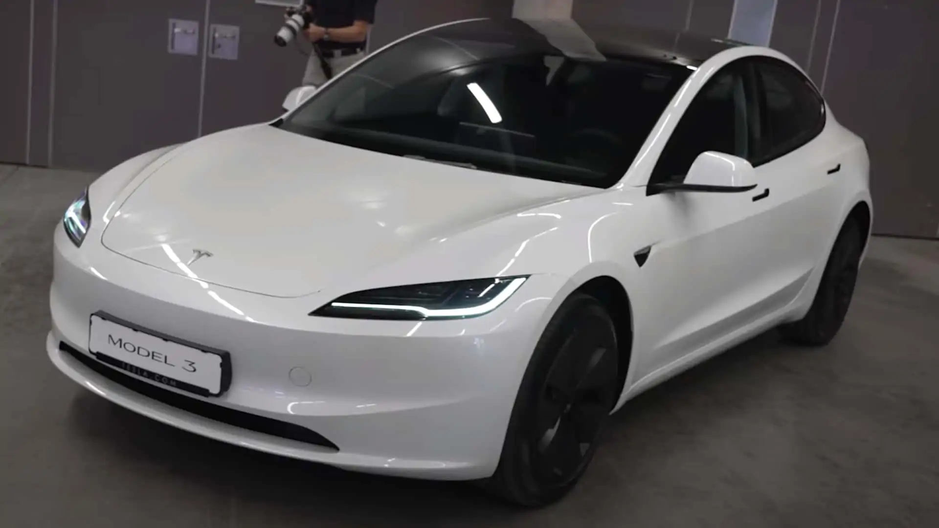 https://cdn.motor1.com/images/mgl/YAl16J/s1/2024-tesla-model-3-first-drive-review.webp