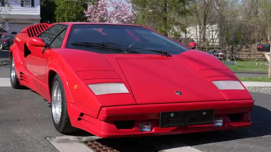 Une Lamborghini Countach du 25e anniversaire fait peau neuve.