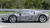 Premières photos d'espionnage du lifting de la Ferrari SF90