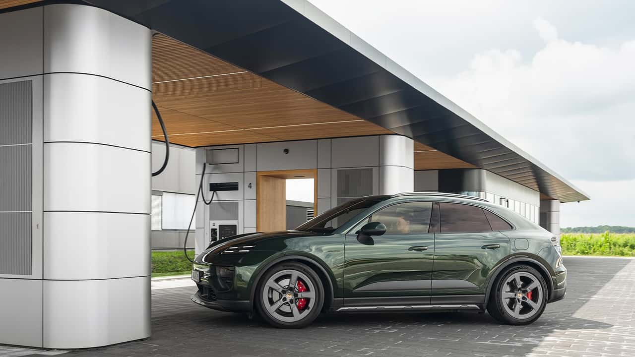 Porsche Charging Lounge