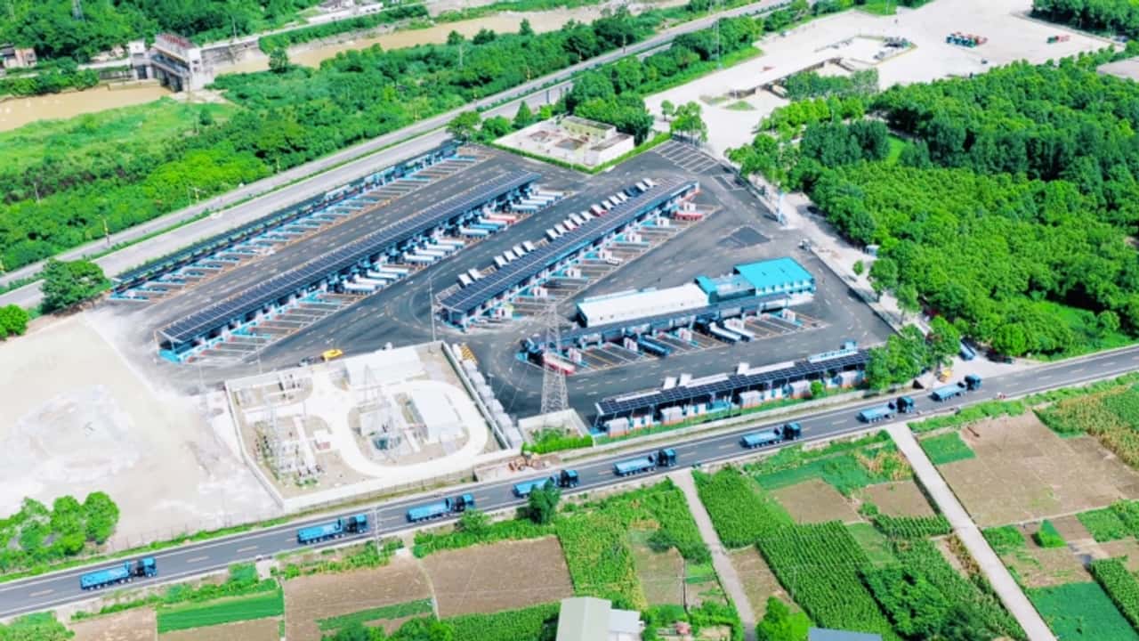La potentissima stazione di ricarica Huawei