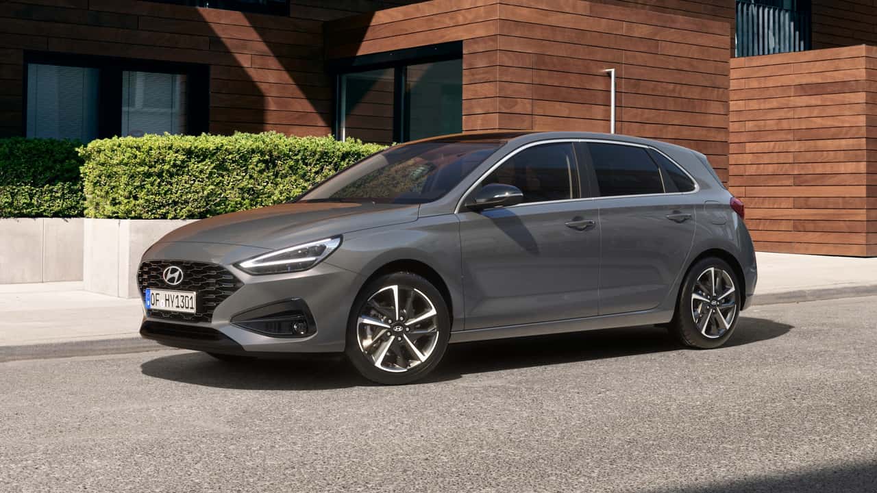 i30