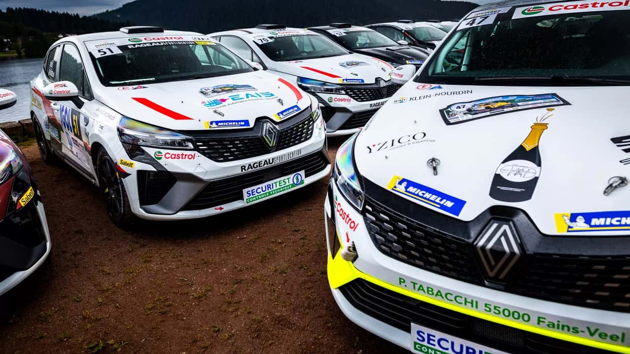 Clio Trophy France Asphalte et Terre