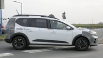 Dacia Jogger Facelift (2026) Erlkönig