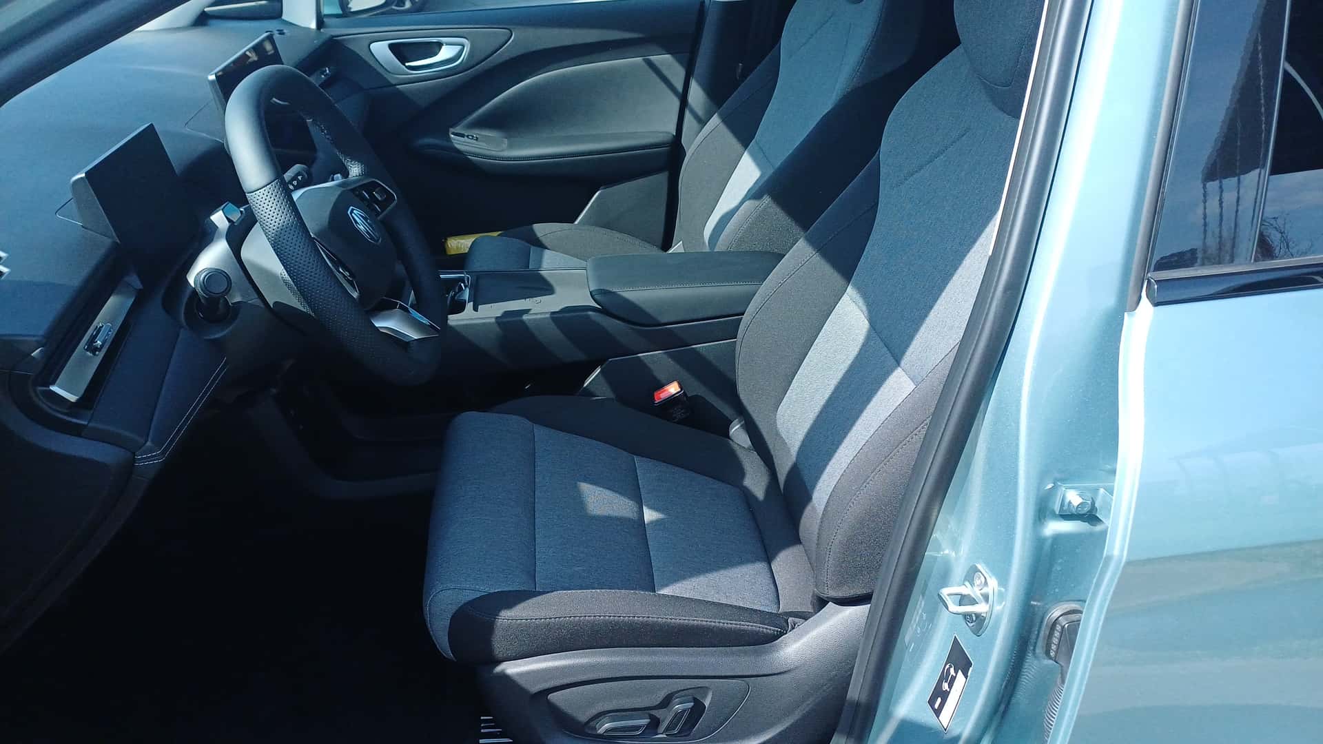 MG4 EV Urban em teste de colisão (imagem ilustrativa do artigo original)