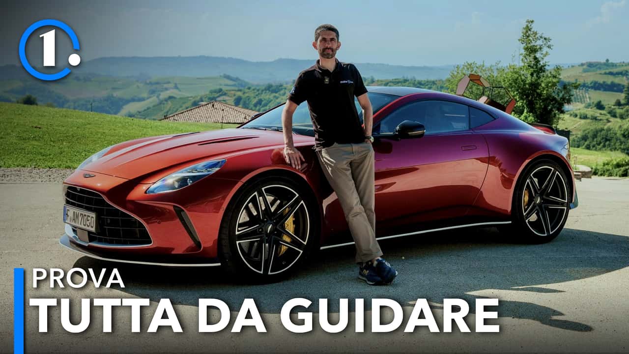 photo cover aston martin vantage s prova 2026