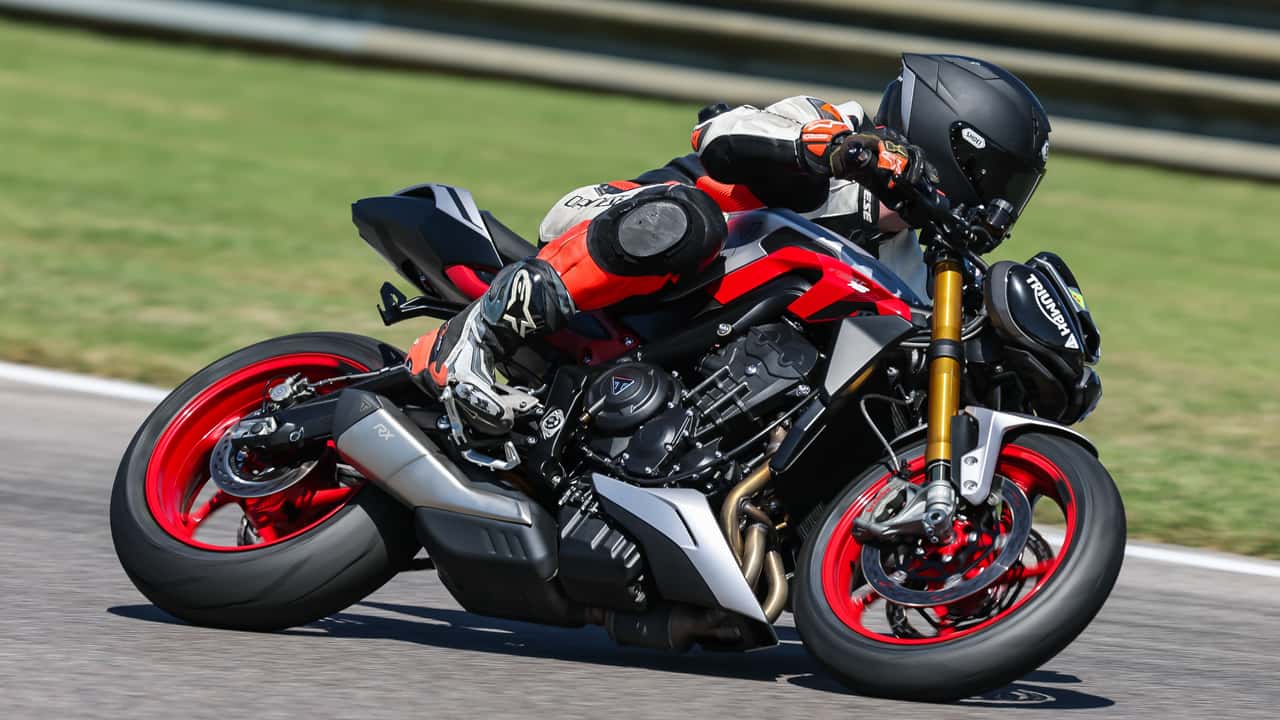 Triumph Street Triple RX: резвый голый середняк с неожиданно выгодной ценой