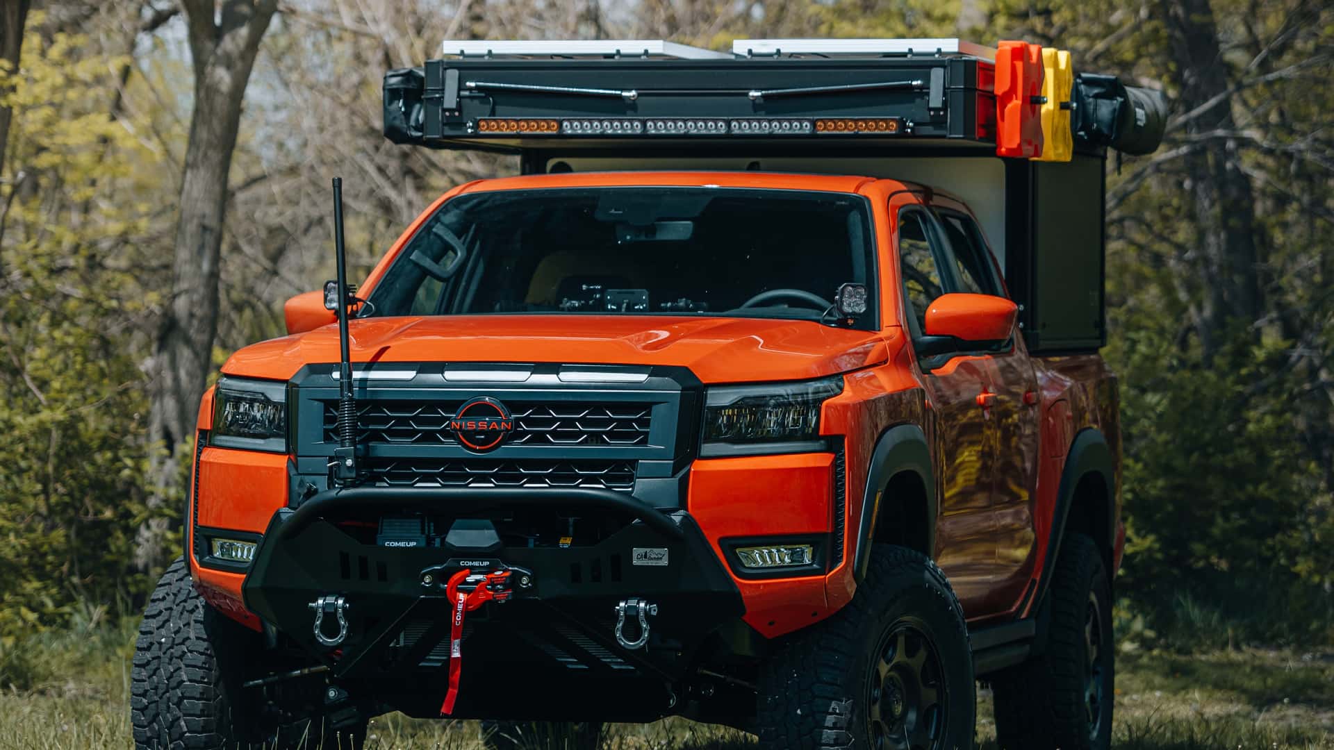 https://cdn.motor1.com/images/mgl/YAzkgv/s1/2026-nissan-frontier-pro-4x-overland-expo-ultimate-build.jpg
