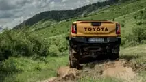 Toyota Hilux (2026) Ibrido 48V Invincible