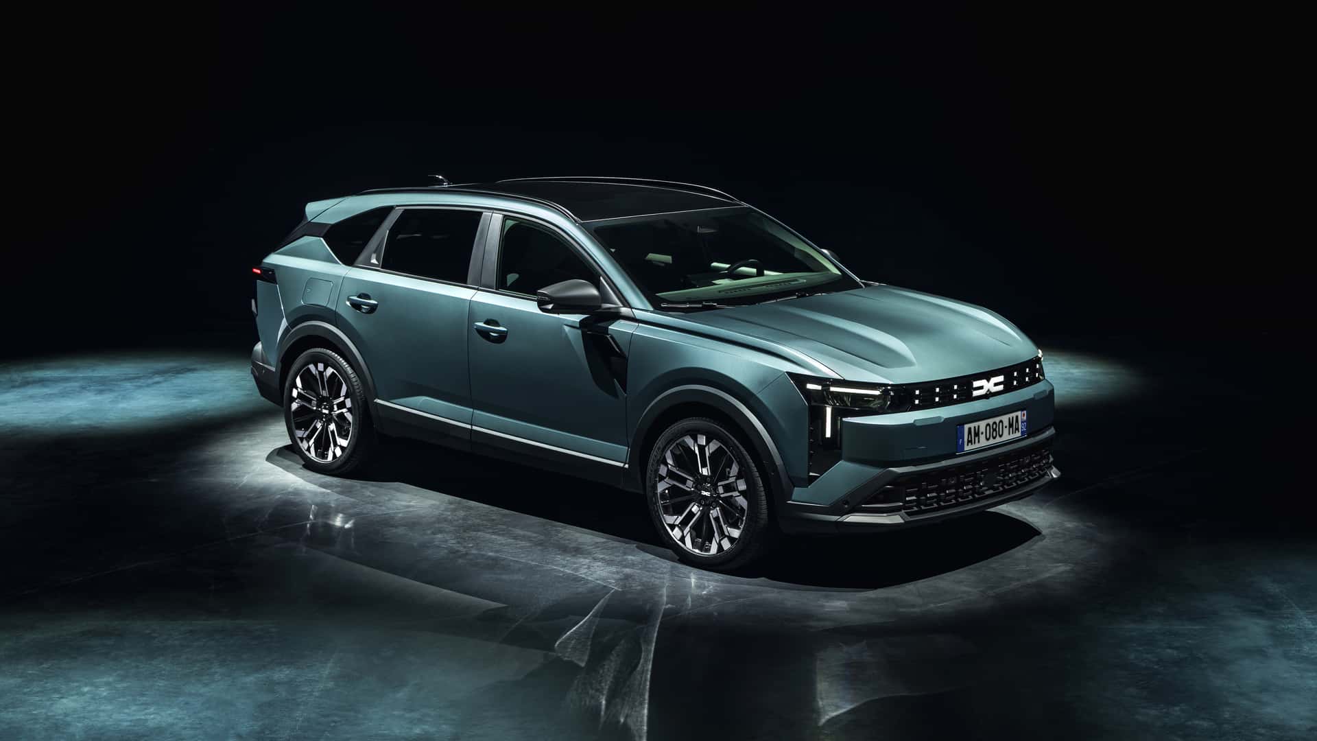 Made-in-Turkey Dacia Striker Debuts at the Paris Motor Show