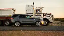2018 Land Rover Discovery tows 110-ton road train