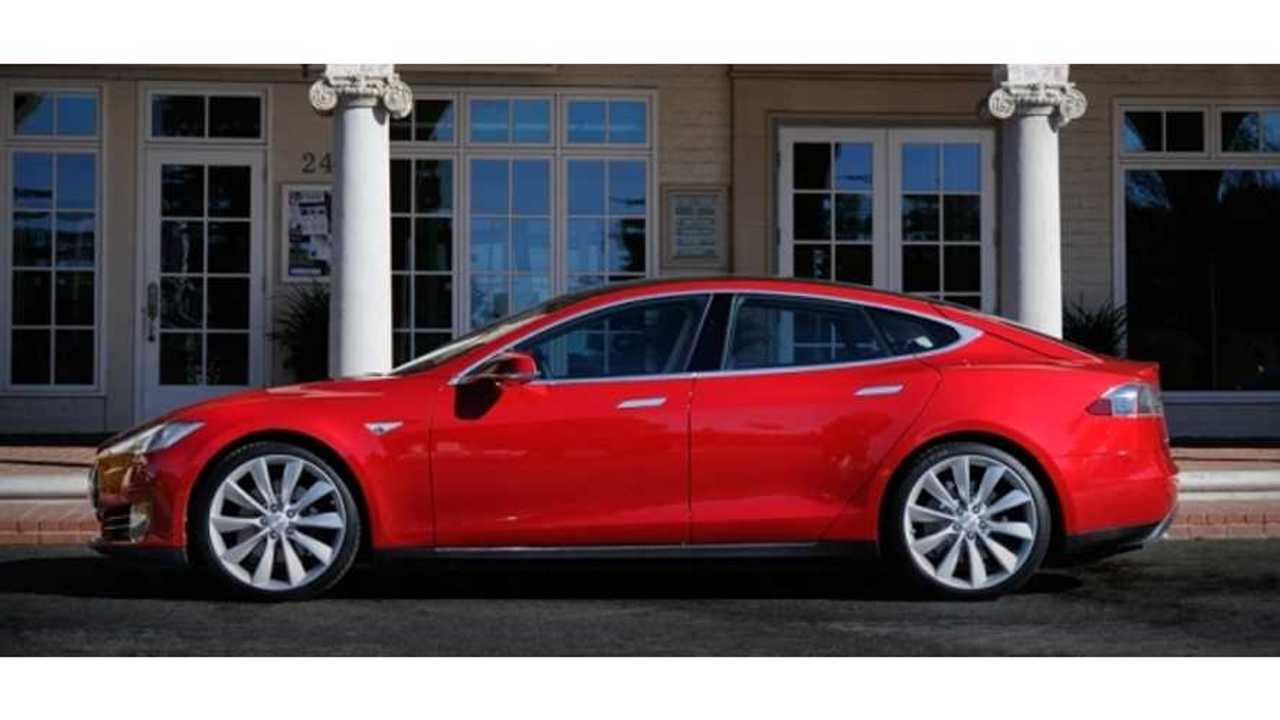 Tesla Model S Sets Unofficial Range Record at 423.5 Miles