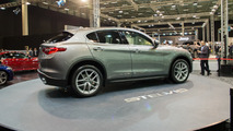 Alfa Romeo Stelvio - 2017 İstanbul Autoshow