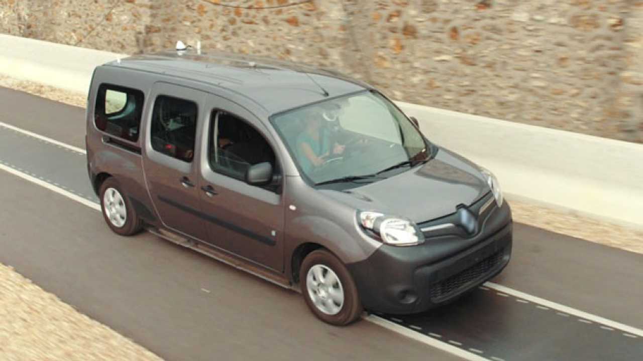 Renault Kangoo Z.E. si ricarica in wireless