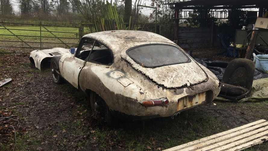 Jaguar Type E Sortie de grange