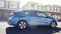 Hyundai Ioniq autonomous concept and virtual reality simulator