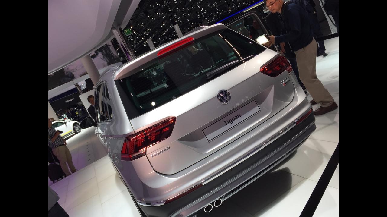 Frankfurt: Tiguan 2016 cresce e incorpora nova identidade da Volks