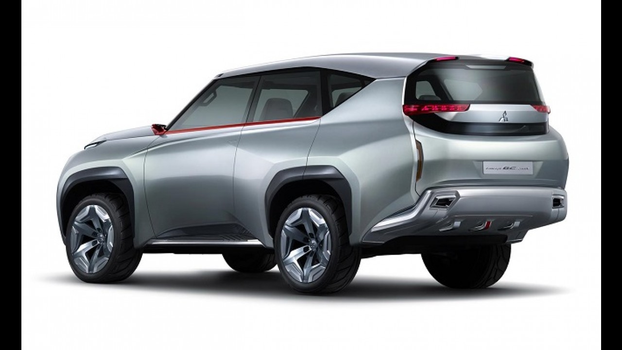 Novo Pajero Full chega em 2017 como "alternativa barata ao Defender"