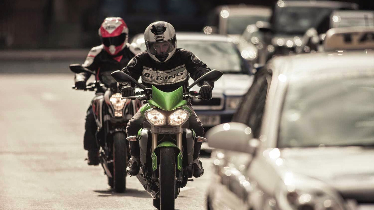 Tehlikeli olan motosikletler mi yoksa trafikteki diğer araçlar mı?