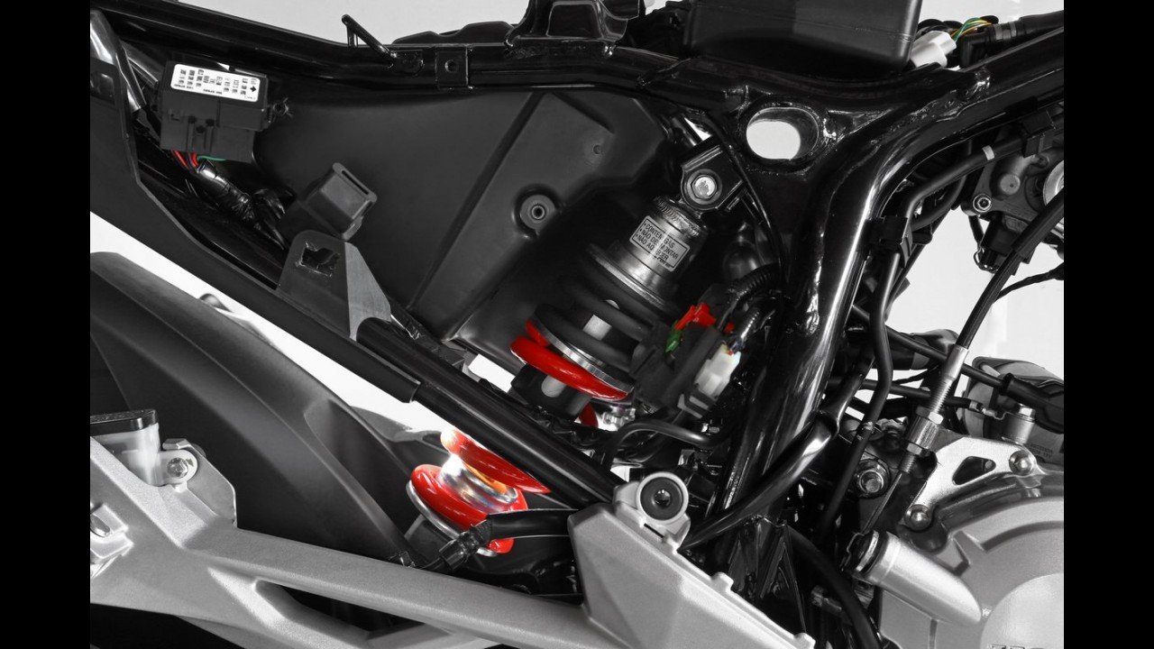 Volta Rápida: nova Honda CB 250 Twister substitui a CB 300R sem deixar saudades