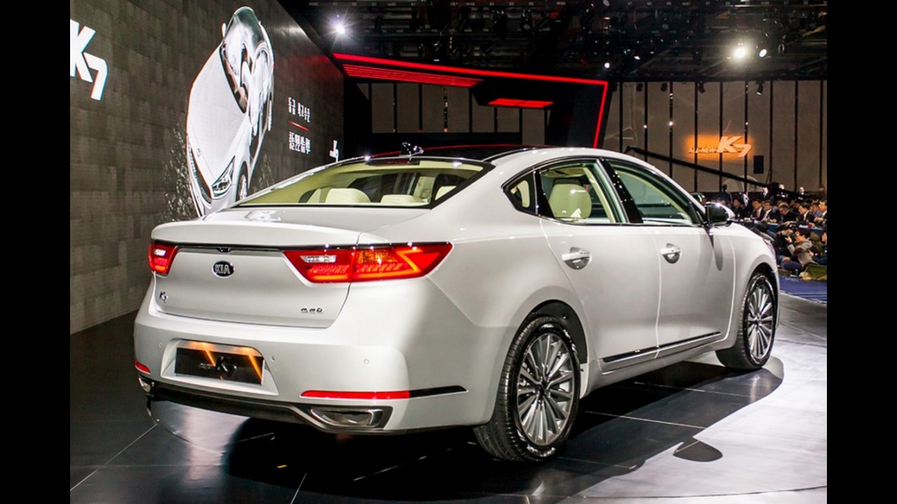 Kia Cadenza 2017 tem mais detalhes divulgados - veja galeria de fotos