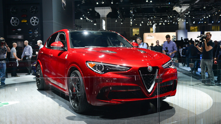 Alfa Romeo Stelvio: LA 2016