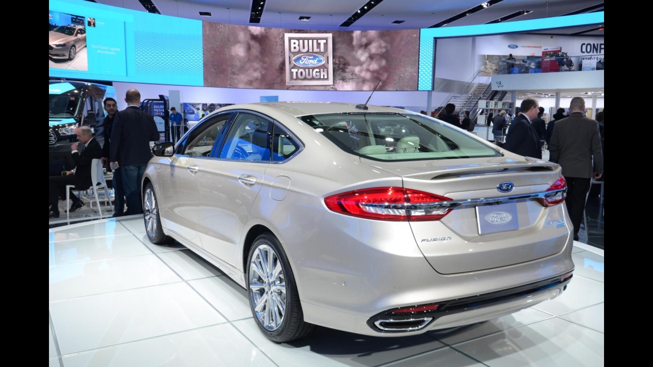 Novo Fusion 2017 terá versão Ecoboost de R$ 125 mil para brigar com o Civic Touring