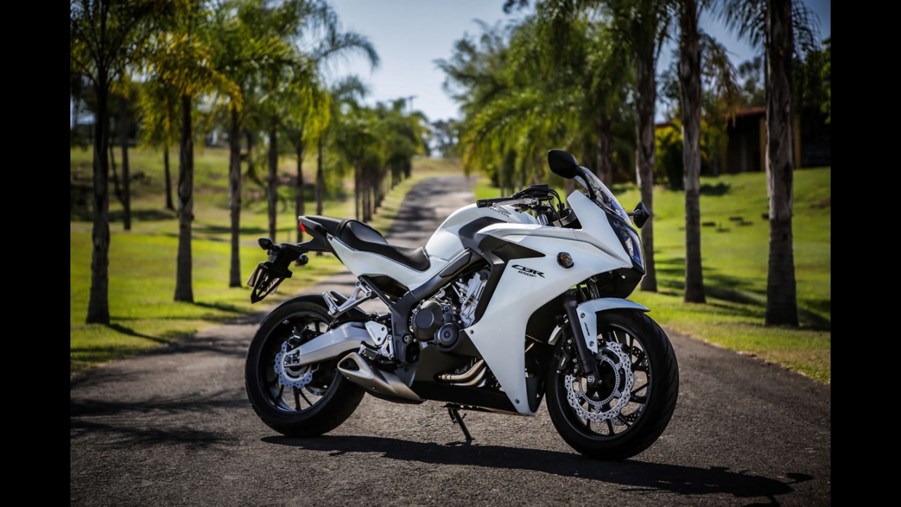 Kawasaki Ninja 300 é líder de vendas no acumulado do ano entre esportivas