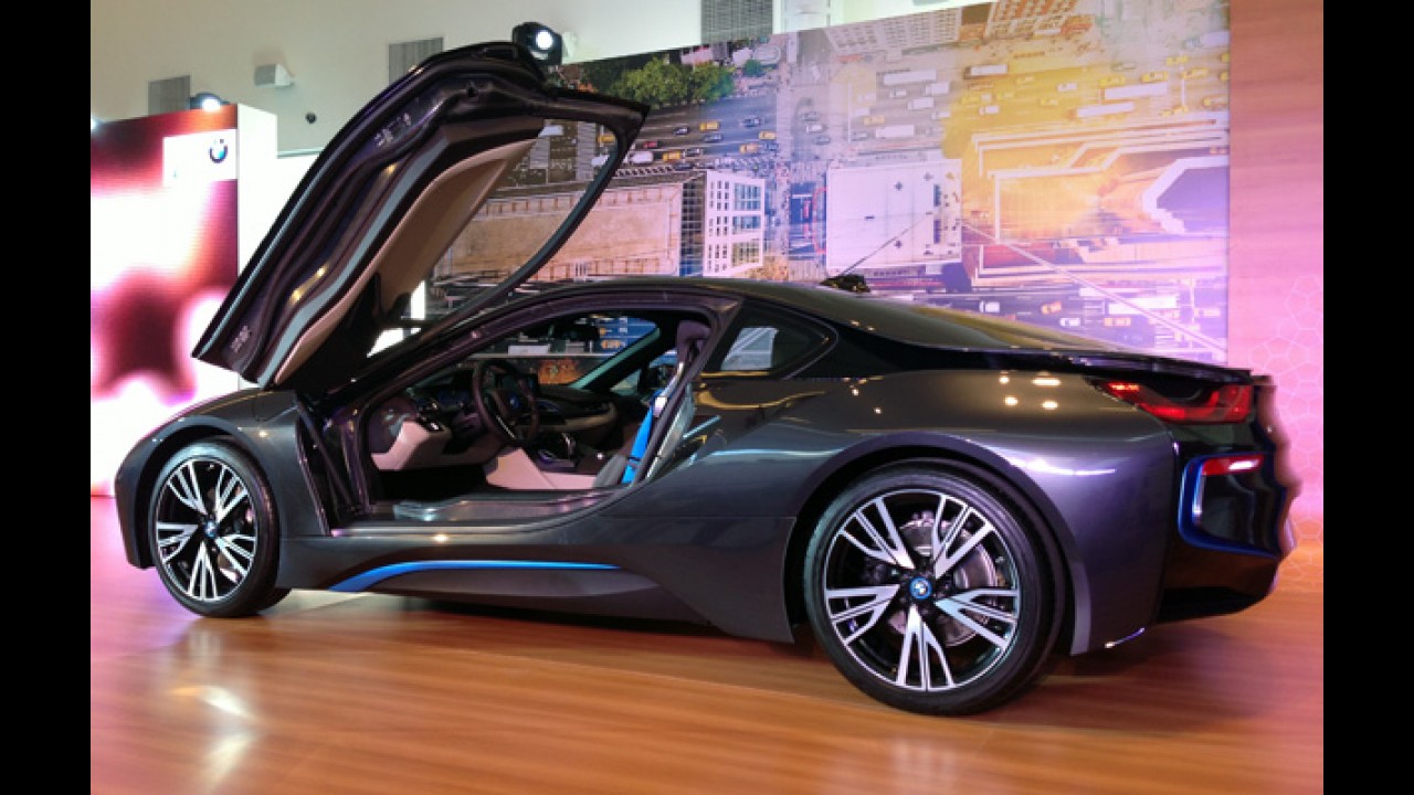 BMW oferece recarga de carros elétricos em shoppings centers